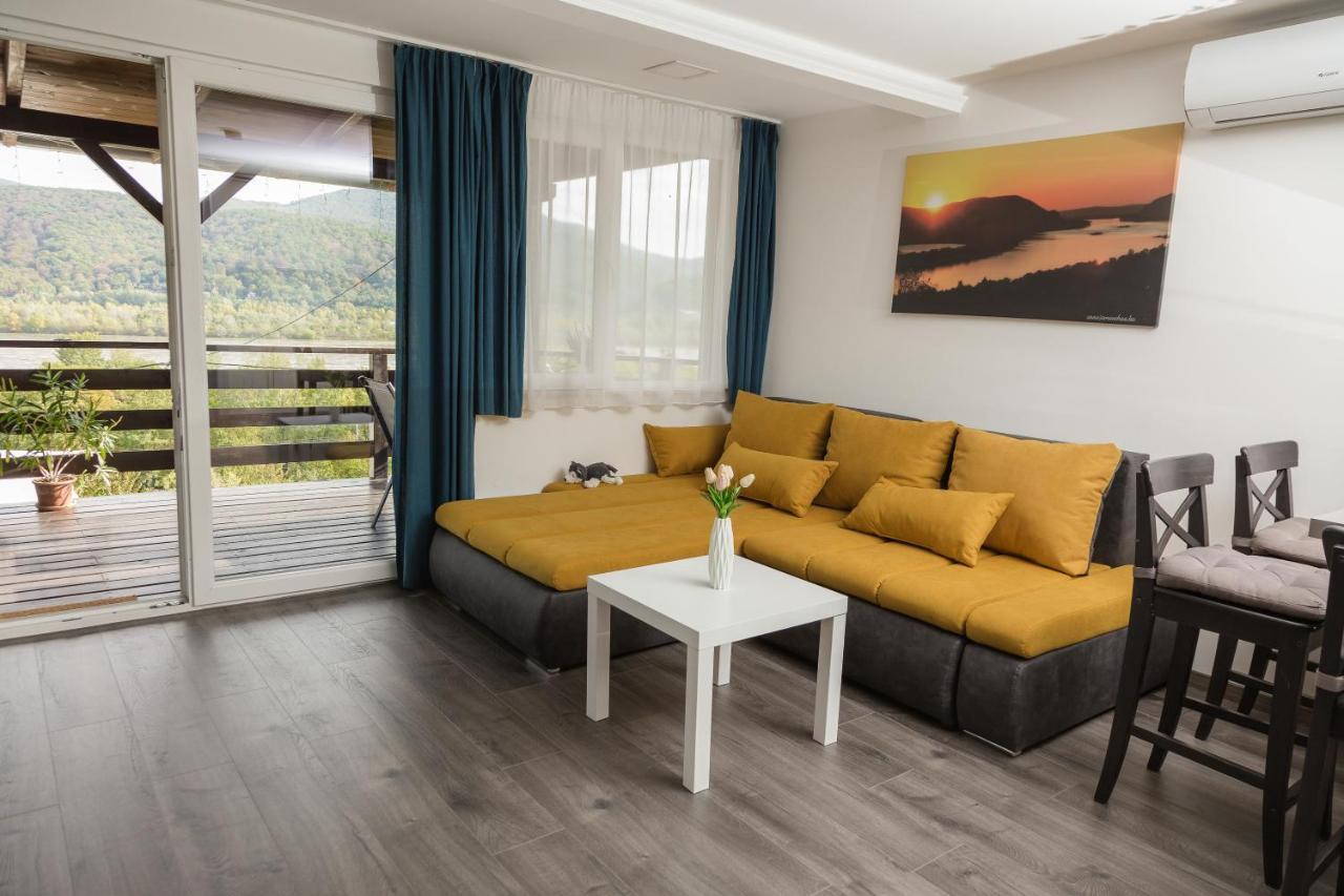 Appartement Aranyos *